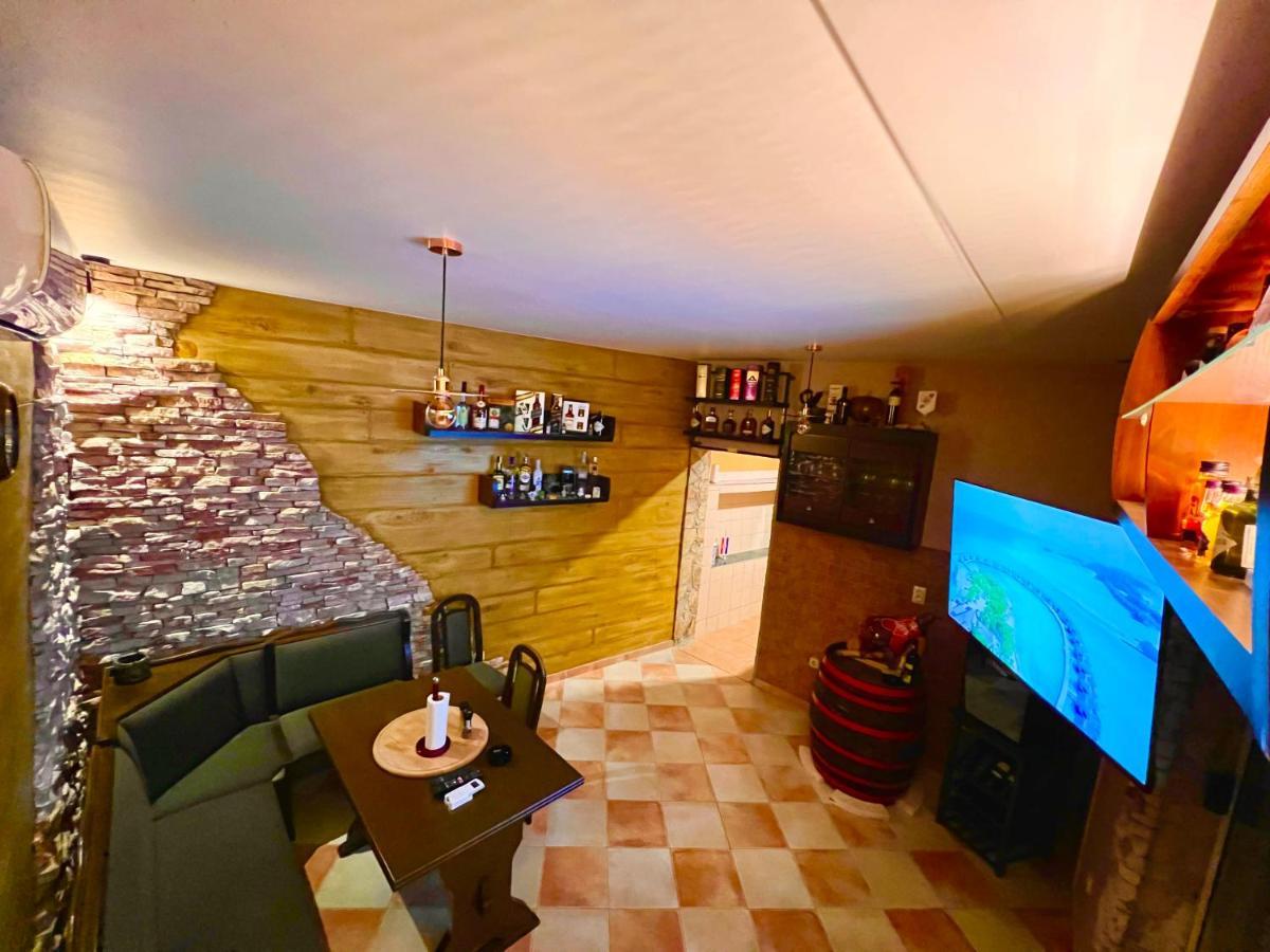 Villa Mostar - Resort Rozic מראה חיצוני תמונה